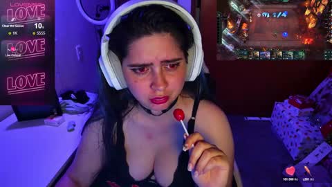 Snapshot of vallolet1_ chatting on December 2024 02:56:01 AM Im Violet online show from December 2024 02:56:01 AM