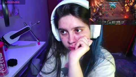 Snapshot of vallolet1_ chatting on January 2025 02:19:02 AM Im Violet online show from January 2025 02:19:02 AM