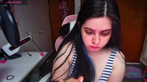 Snapshot of vallolet1_ chatting on February 2025 11:54:01 AM Im Violet online show from February 2025 11:54:01 AM