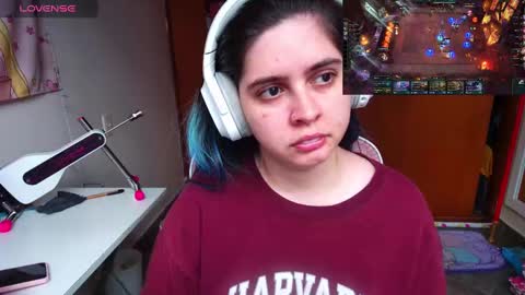 Snapshot of vallolet1_ chatting on February 2025 07:56:01 PM Im Violet online show from February 2025 07:56:01 PM