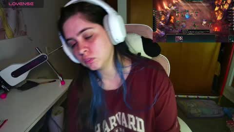 Snapshot of vallolet1_ chatting on February 2025 11:09:02 PM Im Violet online show from February 2025 11:09:02 PM