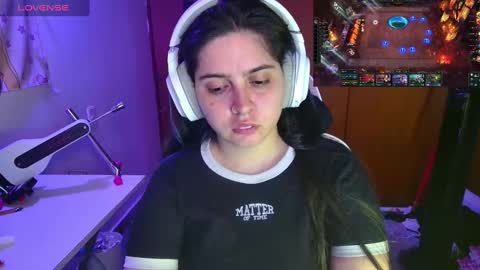 Snapshot of vallolet1_ chatting on February 2025 02:15:02 AM Im Violet online show from February 2025 02:15:02 AM