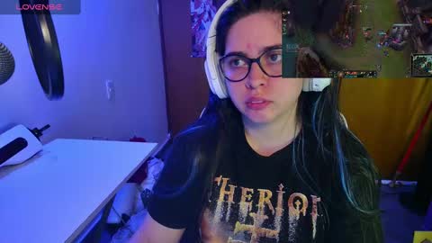 Snapshot of vallolet1_ chatting on March 2025 12:33:02 AM Im Violet online show from March 2025 12:33:02 AM