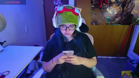 Snapshot of vallolet1_ chatting on March 2025 01:45:02 AM Im Violet online show from March 2025 01:45:02 AM