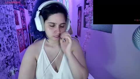 Snapshot of vallolet1_ chatting on September 2025 03:28:01 AM Im Violet online show from September 2025 03:28:01 AM