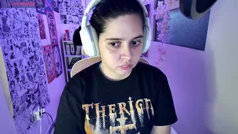 Snapshot of vallolet1_ chatting on October 2025 03:24:02 AM Im Violet online show from October 2025 03:24:02 AM