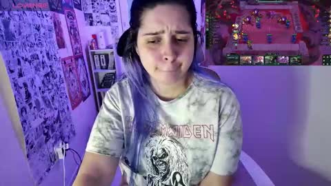 Snapshot of vallolet1_ chatting on October 2025 12:22:02 AM Im Violet online show from October 2025 12:22:02 AM