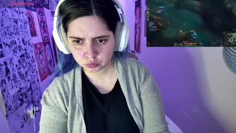 Snapshot of vallolet1_ chatting on October 2025 12:52:02 AM Im Violet online show from October 2025 12:52:02 AM