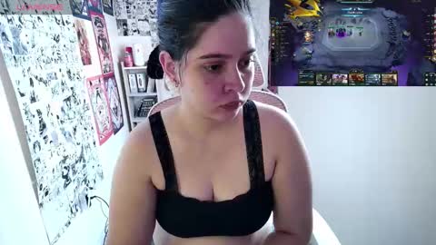 Snapshot of vallolet1_ chatting on October 2025 08:15:02 PM Im Violet online show from October 2025 08:15:02 PM