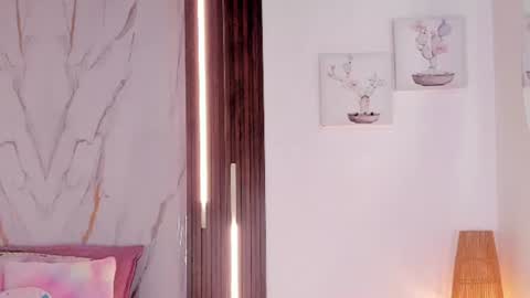 Vallolet Peach  online show from June 2026 12:19:01 PM