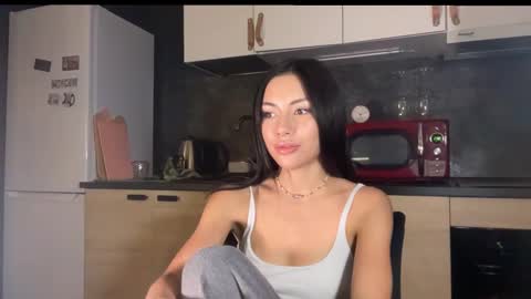 Little Devil online show from December 2024 06:40:01 PM