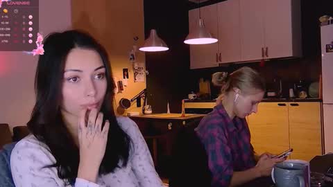 Little Devil online show from October 2025 04:15:02 PM