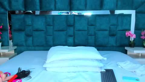 Snapshot of valtira_nova chatting on September 2025 07:46:01 PM valtira nova online show from September 2025 07:46:01 PM