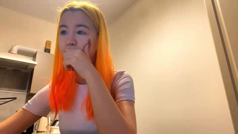 Emily online show from February 2026 06:01:02 AM