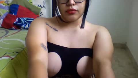 Snapshot of valuluv chatting on October 2025 04:07:01 PM ValuLuv online show from October 2025 04:07:01 PM