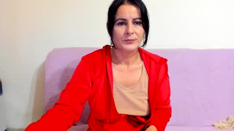 Snapshot of valysexybarbie chatting on December 2024 09:33:02 AM valentina online show from December 2024 09:33:02 AM