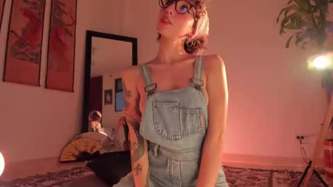 Snapshot of valyturner chatting on March 2025 11:03:02 PM online show from March 2025 11:03:02 PM