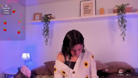 Snapshot of vampgyal chatting on October 2025 08:21:02 PM vamp online show from October 2025 08:21:02 PM