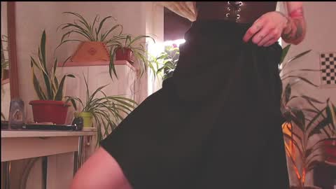 Mollyy Valentine online show from December 2024 07:11:01 PM