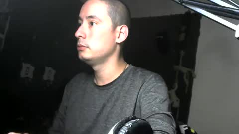 vampireathome online show from October 2025 05:30:01 AM