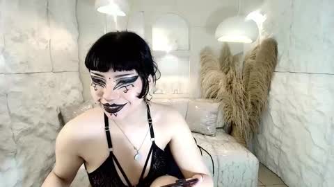 vampkitty_r online show from March 2026 01:40:02 PM