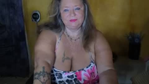 vampwoman online show from July 2026 06:42:01 AM