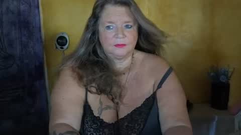 vampwoman online show from August 2026 08:24:02 AM