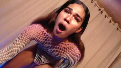 vampy_ebony_laxine online show from October 2025 05:30:01 AM