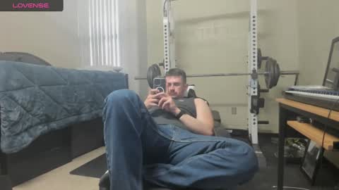 Snapshot of vandal2021 chatting on February 2025 11:47:02 PM Vandal2021 online show from February 2025 11:47:02 PM