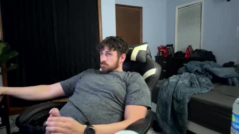 Snapshot of vandal2021 chatting on November 2025 04:34:02 AM Vandal2021 online show from November 2025 04:34:02 AM