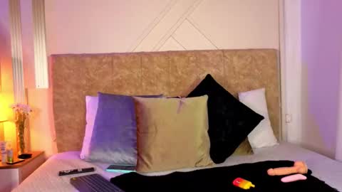 Snapshot of vane_coral chatting on March 2026 03:33:02 AM vane_coral online show from March 2026 03:33:02 AM