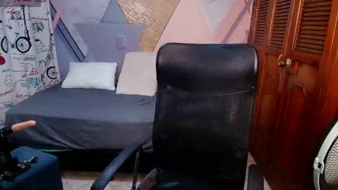 vane_latin18 online show from May 2026 07:19:01 PM