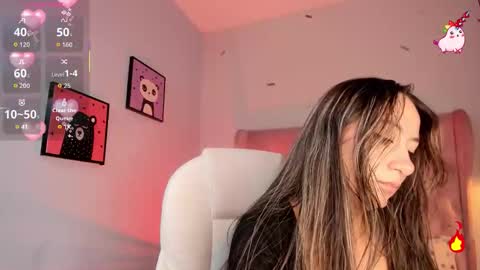 Snapshot of vanelope_evans_ chatting on March 2026 01:02:01 PM vanelope_evans_ online show from March 2026 01:02:01 PM