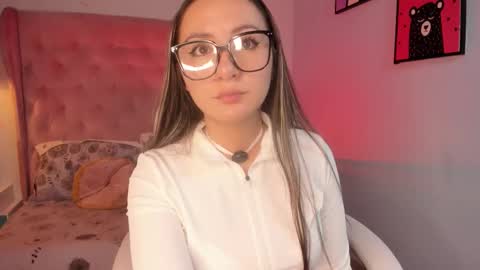 Snapshot of vanelope_evans_ chatting on March 2026 12:30:01 PM vanelope_evans_ online show from March 2026 12:30:01 PM