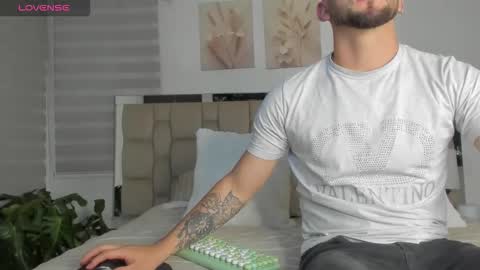 Vanessa  Please help me with your thumbs up its important  online show from January 2026 03:23:01 AM