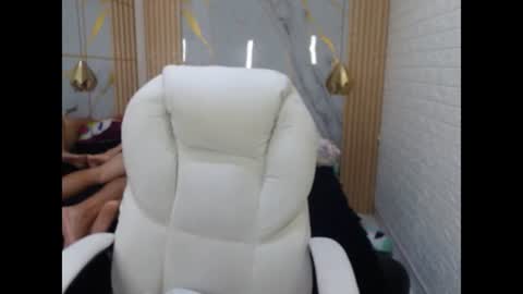 vanessa online show from June 2026 07:02:02 PM