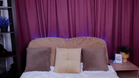Snapshot of vanessa_moonn chatting on March 2025 10:02:01 AM vanessa_moonn online show from March 2025 10:02:01 AM