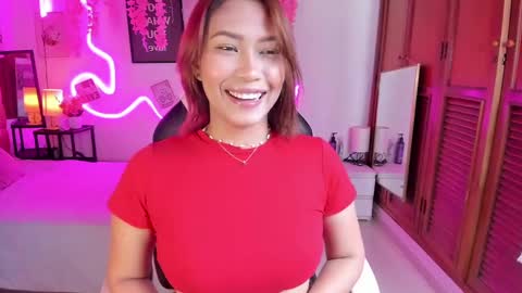 Snapshot of vanessa_tasty chatting on December 2024 07:21:01 PM kamila online show from December 2024 07:21:01 PM
