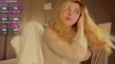 Vanessa Walters online show from January 2025 02:04:02 AM