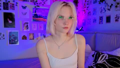Vanessa online show from April 2026 08:57:02 PM