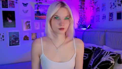 Vanessa online show from May 2026 02:44:02 PM