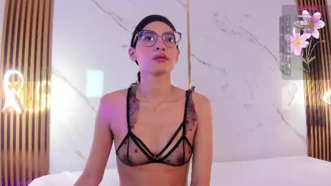 Vanessa online show from July 2026 07:16:01 PM