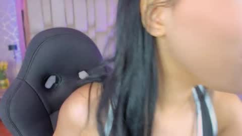 vanessaduval online show from September 2025 03:50:01 AM