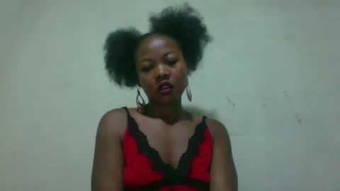 vanessah64 online show from April 2026 01:41:02 AM