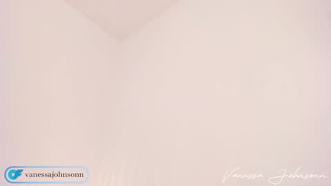Snapshot of vanessajohnsonn chatting on December 2024 02:45:02 AM vanessajohnsonn online show from December 2024 02:45:02 AM