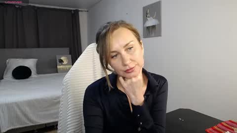 Vanessa  online show from May 2026 04:46:02 PM