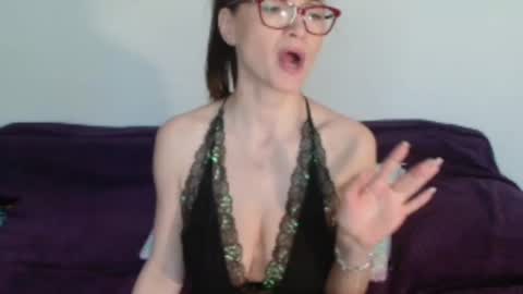 Vanessa online show from June 2026 09:35:02 AM