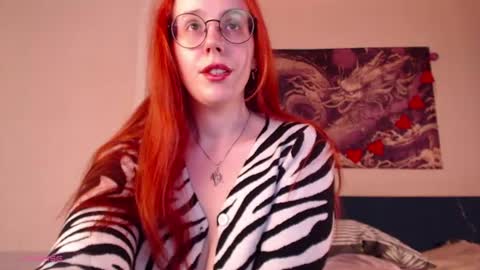 Snapshot of vanessalincum chatting on June 2026 07:08:01 AM Vanessa follow me - I will answer you there at any time online show from June 2026 07:08:01 AM