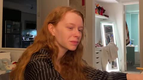 Vanessa  online show from February 2025 11:31:01 AM