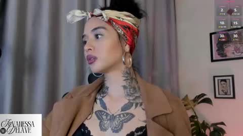 Snapshot of vanessart_ chatting on October 2025 01:25:02 AM Vanessa online show from October 2025 01:25:02 AM